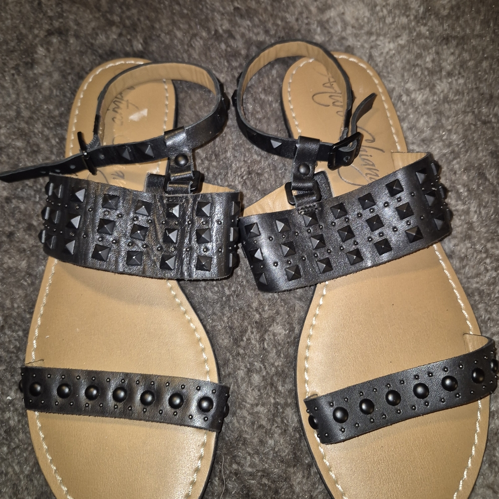 Arturo Chiang Black Studded Sandals